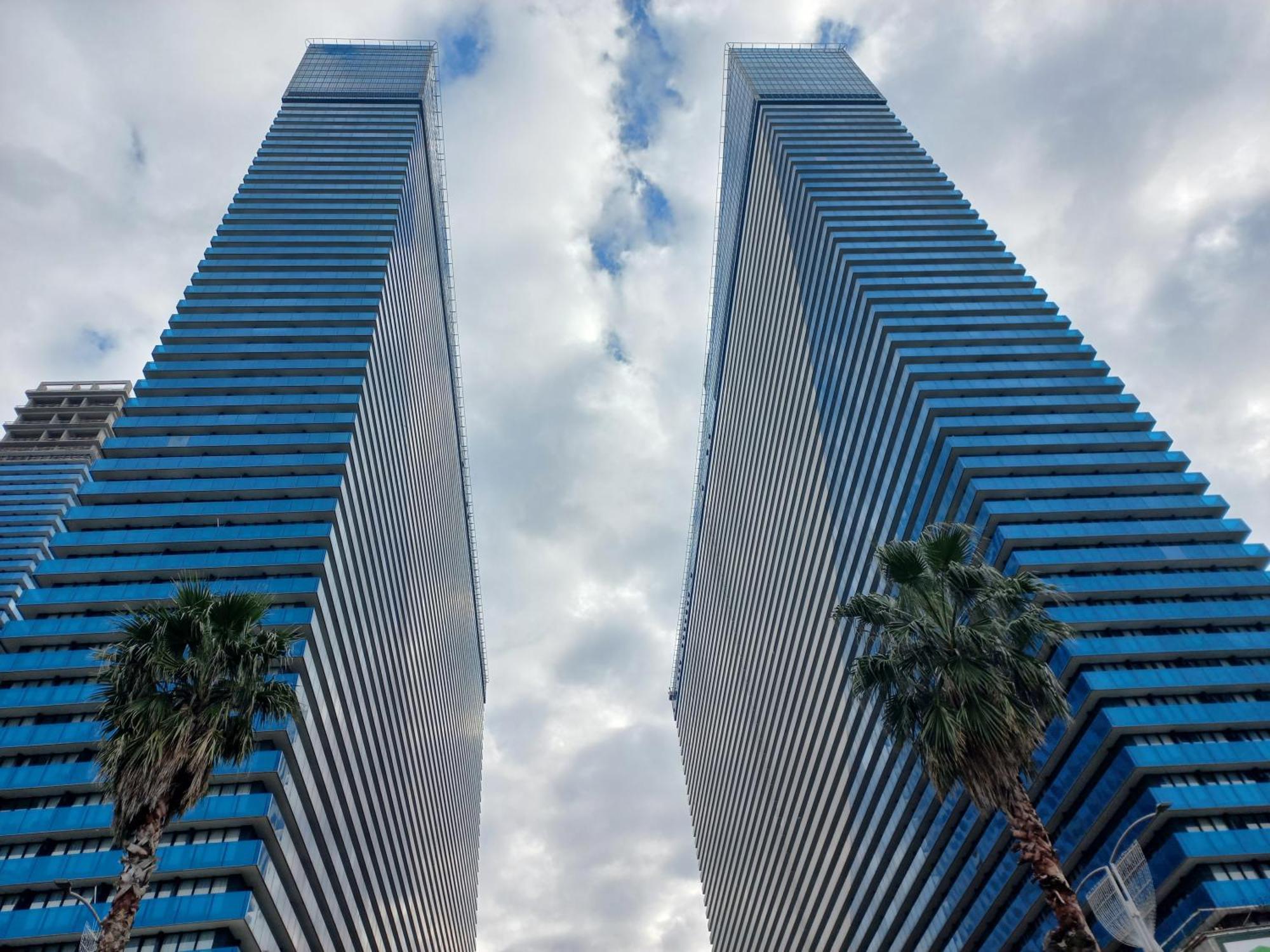 באטומי Orbi City Apartments On The Beach מראה חיצוני תמונה