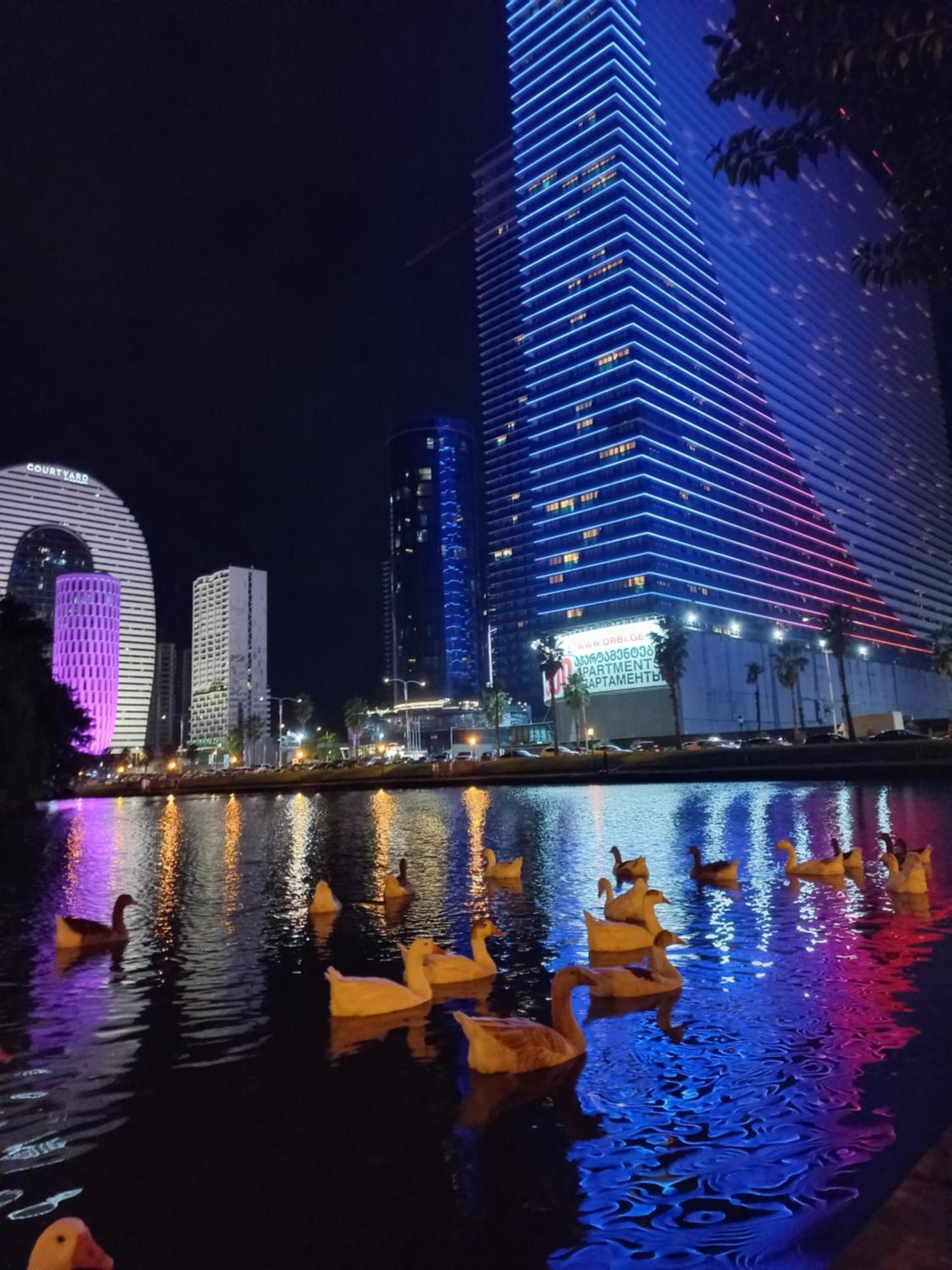 באטומי Orbi City Apartments On The Beach מראה חיצוני תמונה