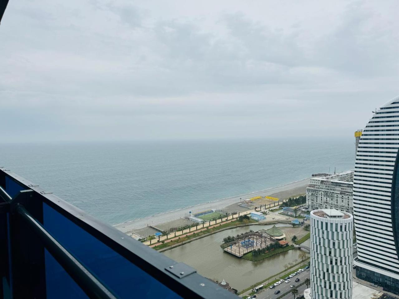 באטומי Orbi City Apartments On The Beach מראה חיצוני תמונה